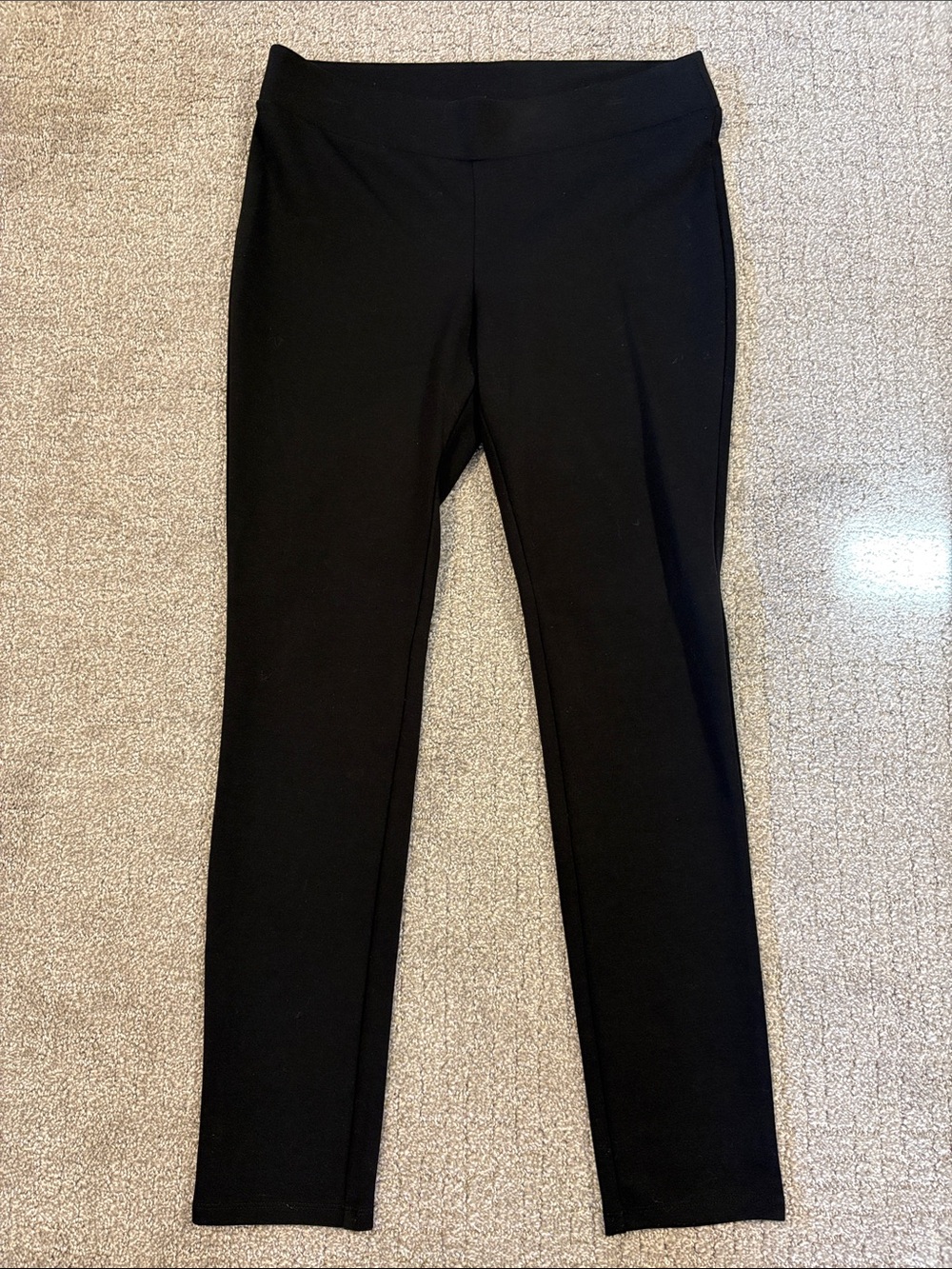 White House Black Market Black Ponte Leggings